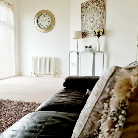 Seas The Day Beachfront Apartment Ramsgate - Sleeps 4 Exterior photo